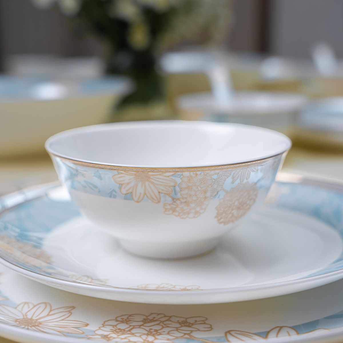 Golden Azure 37-Piece Fine Bone China Dinner Set