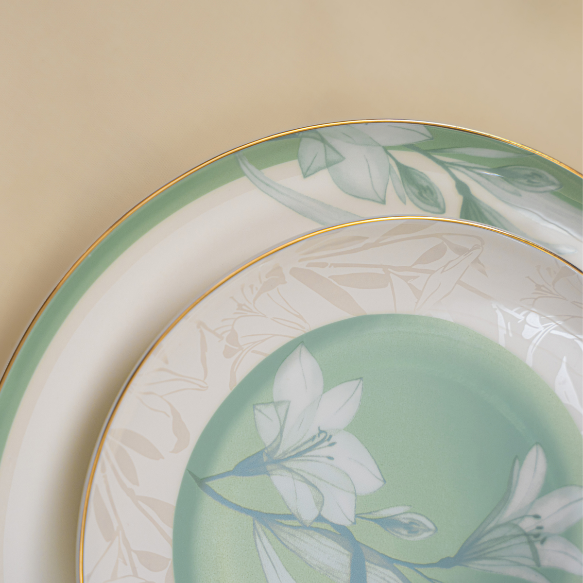 Celadon Reverie 37-Piece Fine Bone China Dinner Set