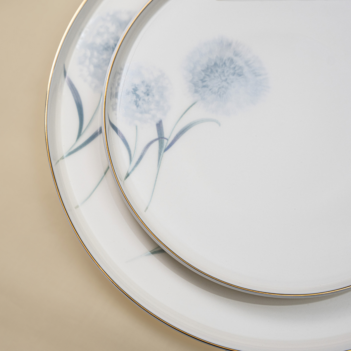 Celeste Bloom 37-Piece Fine Bone China Dinner Set