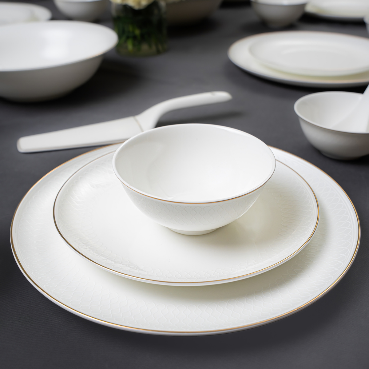 Eterna Weave 37-Piece Fine Bone China Dinner Set
